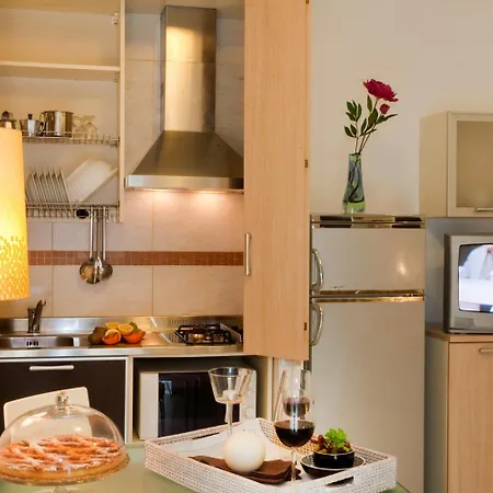 Apart Otel Il Tulipano 3*