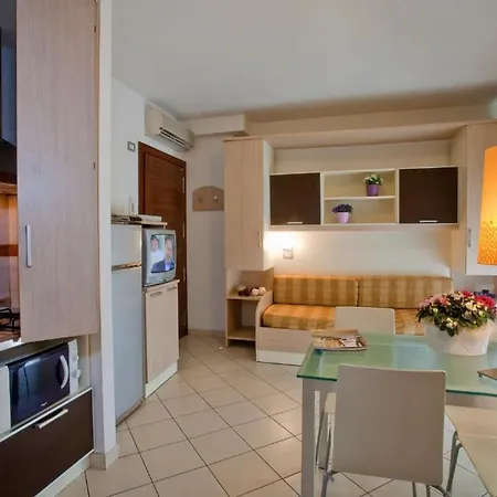 Il Tulipano 3* Ριτσιόνε